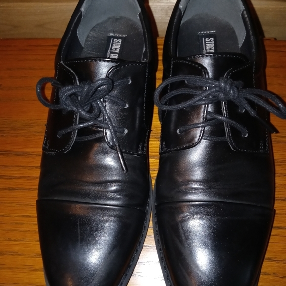 Stacy Adams Black Cap Toe Dress Shoes - Picture 2 of 10